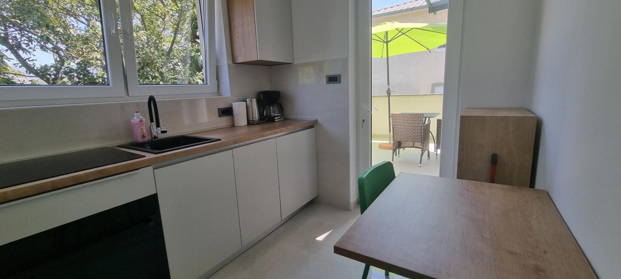 Nina Apartament *
