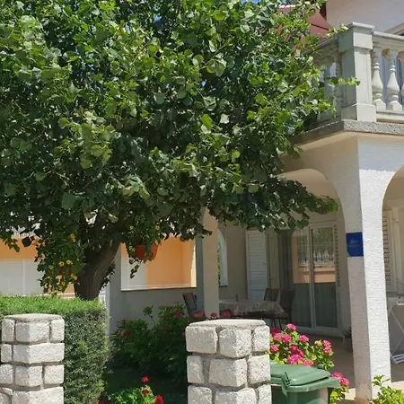 Apartment Nina Novi Vinodolski Exterior photo