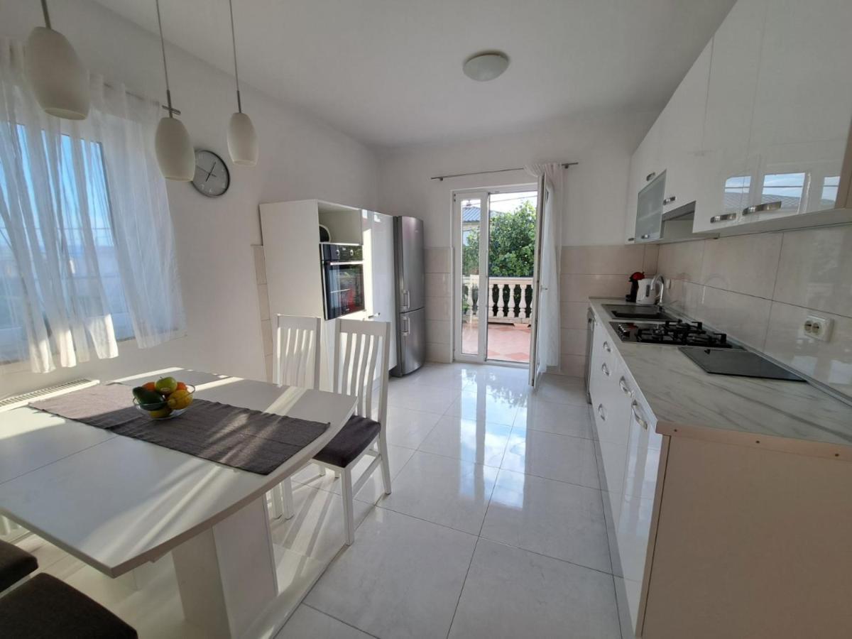 Apartma Nina *